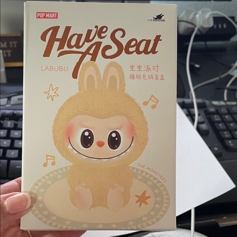 Pop Mart Labubu 'Have A Seat' Zizi